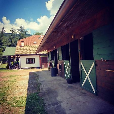 Monteoro Horse Village Ameno Екстериор снимка
